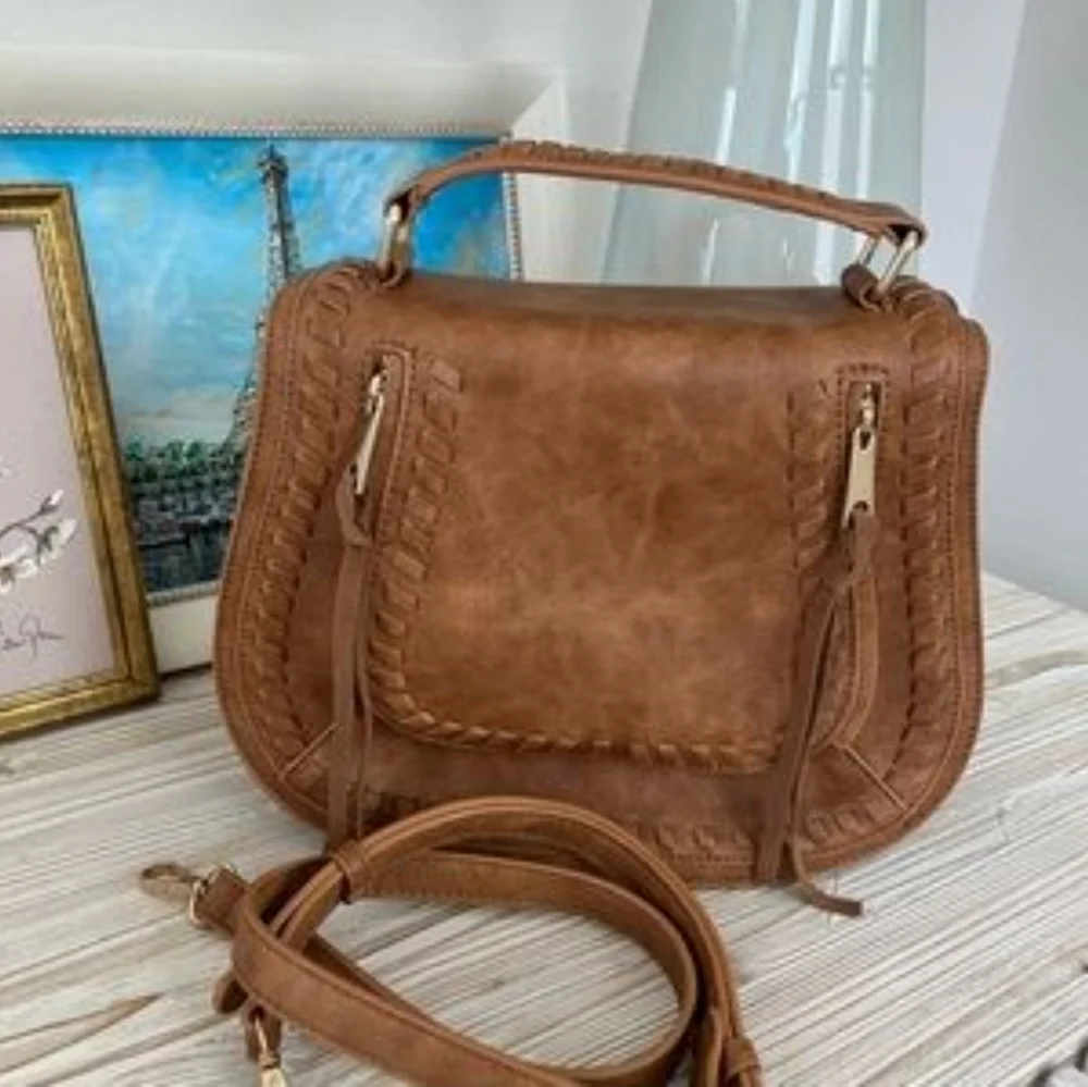 🐻URBAN EXPRESSIONS Khloe Crossbody/Satchel in Tan